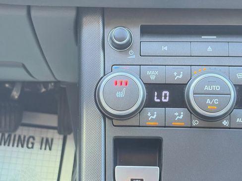 Used 2019 Land Rover Range Rover Evoque SE Premium AWD/4WD image 22