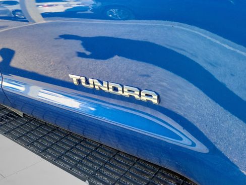 Used 2018 Toyota Tundra SR5 image 16