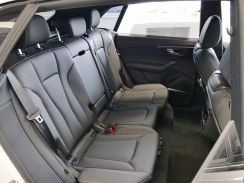 New 2026 Audi Q8 Premium Plus image 16