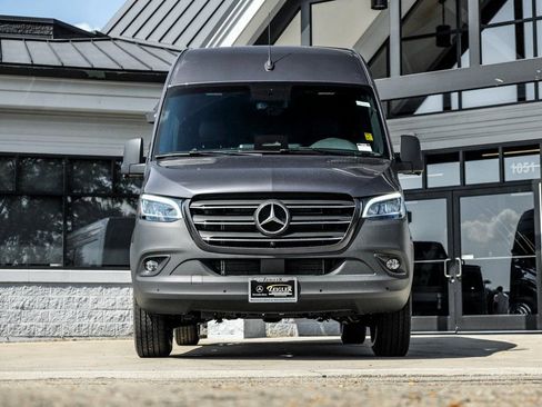New 2025 Mercedes-Benz Sprinter 2500 image 5