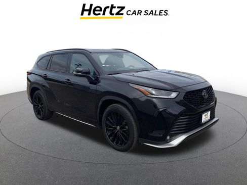 Used 2025 Toyota Highlander XSE image 1