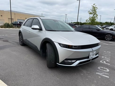 Used 2024 Hyundai Ioniq 5 SEL RWD image 3