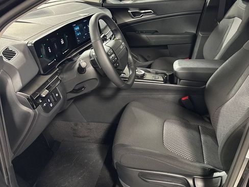 Certified 2026 Kia Sportage LX FWD image 3