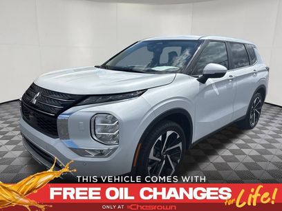 Used 2023 Mitsubishi Outlander SE