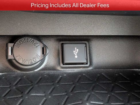 Used 2022 Toyota RAV4 XLE Premium FWD image 24
