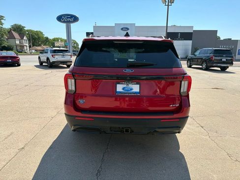 Used 2025 Ford Explorer ST-Line AWD/4WD image 26