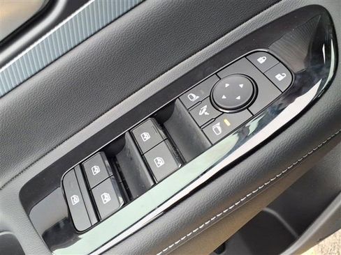 New 2026 Nissan Murano Platinum image 17