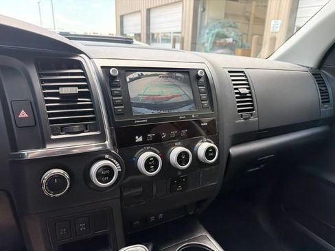 Used 2022 Toyota Sequoia TRD Sport AWD/4WD image 14