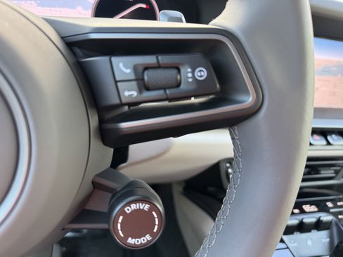 Certified 2025 Porsche 911 Carrera image 27