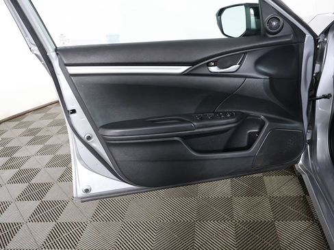 Used 2020 Honda Civic Sport image 19