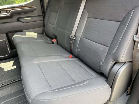 Used 2023 Chevrolet Silverado 1500 LT AWD/4WD image 17