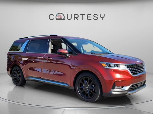 Used 2022 Kia Carnival SX image 7