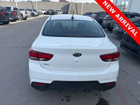 Used 2019 Kia Rio LX image 4