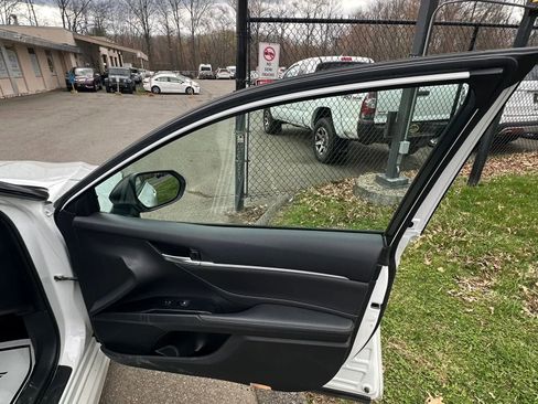 Used 2018 Toyota Camry XSE w/ Driver Assist Package image 35