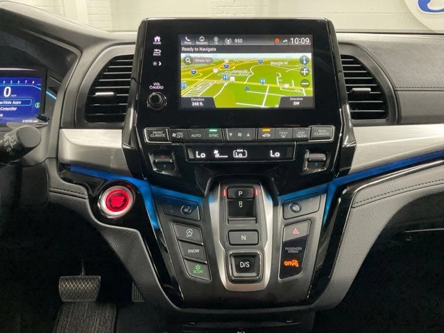 Certified 2024 Honda Odyssey Touring image 28