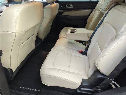 Used 2016 Ford Explorer Platinum AWD/4WD image 13