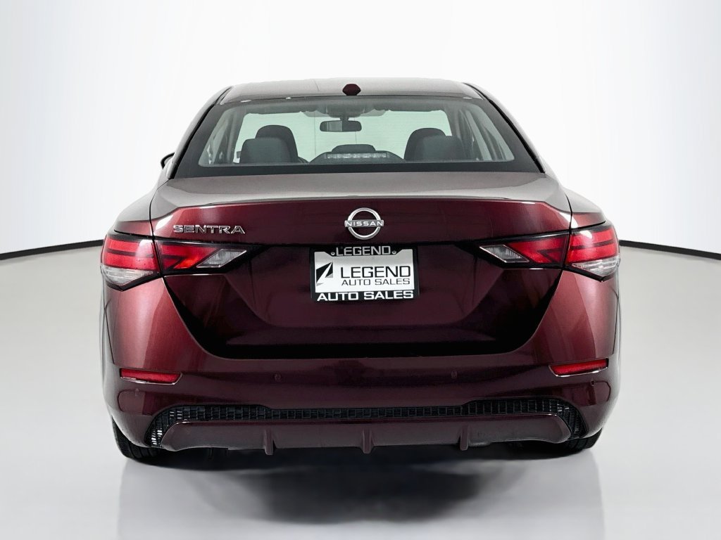 Used 2025 Nissan Sentra SV FWD image 8
