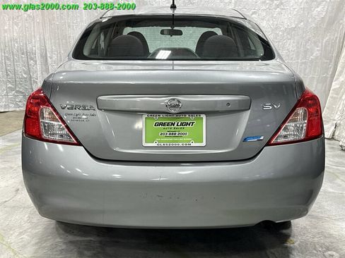 Used 2012 Nissan Versa SV image 20