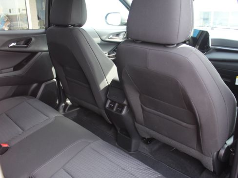 New 2026 Chevrolet Equinox LT FWD image 22