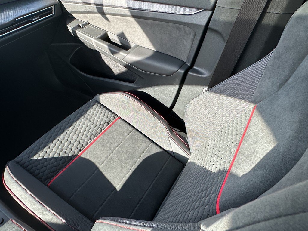 New 2026 Volkswagen GTI SE FWD image 14