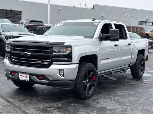 Used 2018 Chevrolet Silverado 1500 LTZ Z71 w/ Redline Edition image 5