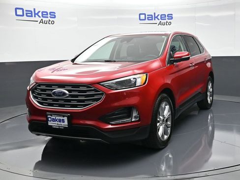 Used 2024 Ford Edge Titanium image 4