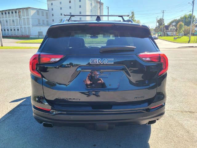 Used 2019 GMC Terrain SLT w/ Preferred Package AWD/4WD image 9
