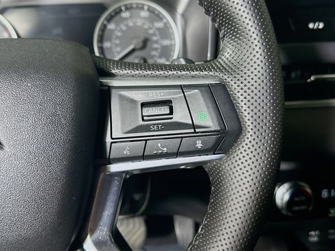 Used 2025 Mitsubishi Outlander SE AWD/4WD image 17