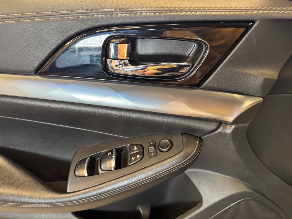 Used 2020 Nissan Maxima 3.5 SV w/ Floor Mat Group FWD image 19