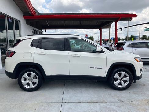 Used 2018 Jeep Compass Latitude w/ Popular Equipment Group AWD/4WD image 16