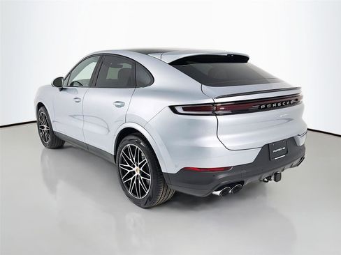 New 2026 Porsche Cayenne Coupe image 3
