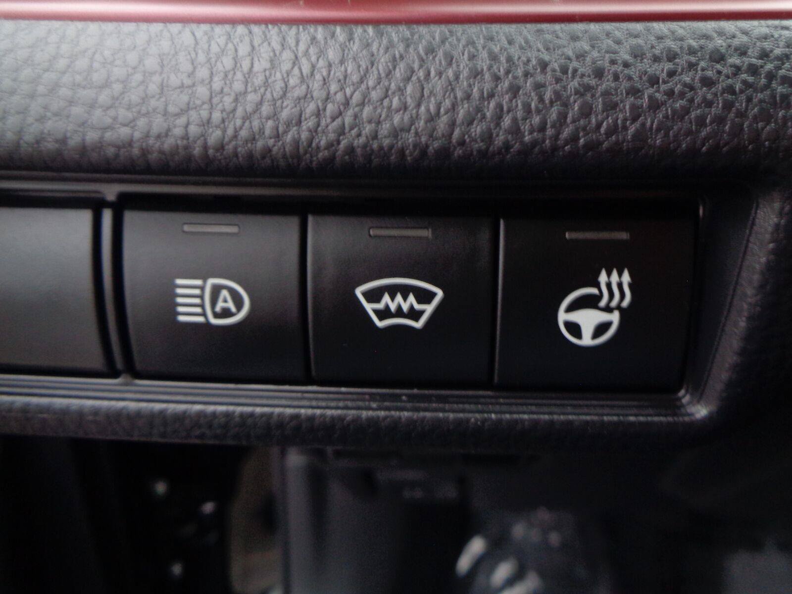 Used 2023 Toyota Prius Prime FWD image 9