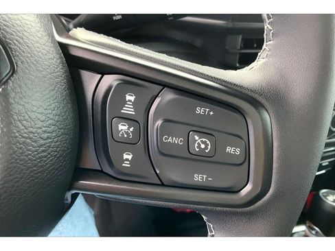 Used 2026 Jeep Wrangler Unlimited Sport AWD/4WD image 20