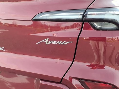 Certified 2024 Buick Envista Avenir image 8