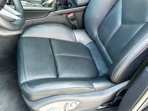 Used 2024 Porsche Macan w/ Premium Plus Package AWD/4WD image 22