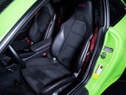 Used 2018 Porsche 911 Carrera GTS RWD image 17