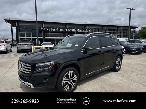 Used 2026 Mercedes-Benz GLB 250 image 1