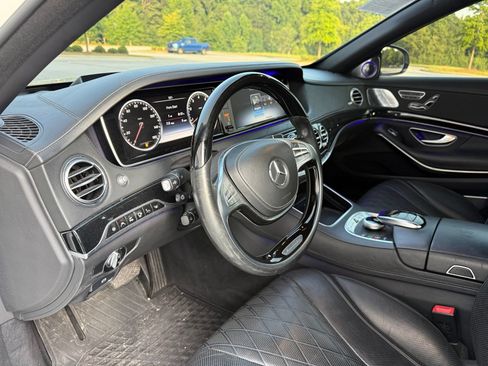 Used 2016 Mercedes-Benz Maybach S 600 image 22