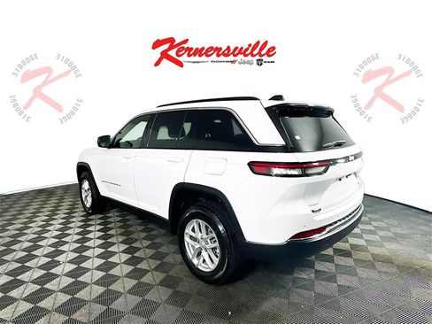 New 2025 Jeep Grand Cherokee Laredo X w/ Luxury Tech Group I image 5