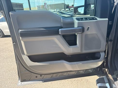 Used 2022 Ford F250 XLT w/ XLT Premium Package image 13