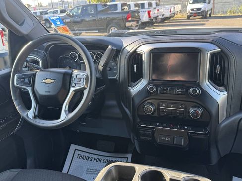 Used 2021 Chevrolet Silverado 3500 LT AWD/4WD image 15