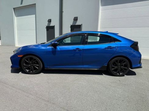 Used 2018 Honda Civic Sport image 3