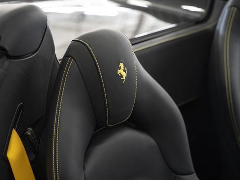Certified 2022 Ferrari F8 Tributo RWD image 41