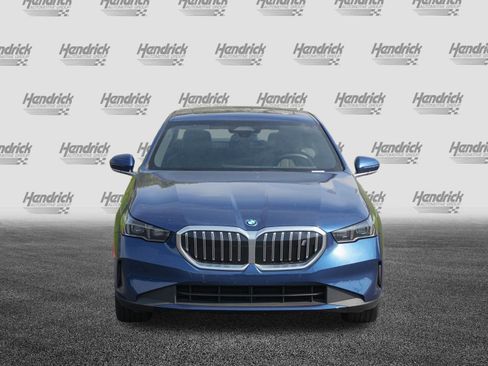 Used 2024 BMW i5 eDrive40i w/ Convenience Package RWD image 3