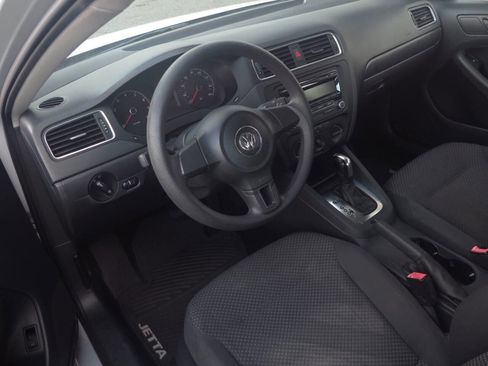 Used 2012 Volkswagen Jetta Sedan FWD image 7