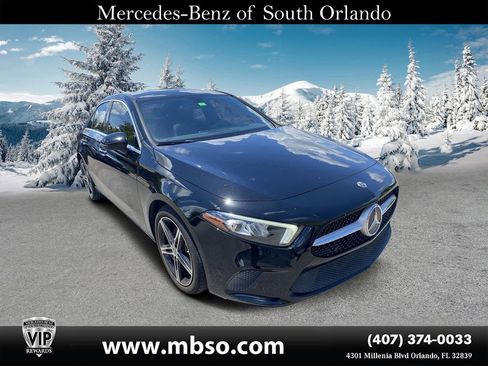 Used 2022 Mercedes-Benz A 220 image 1