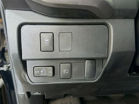 Used 2023 Toyota Tacoma SR5 image 7