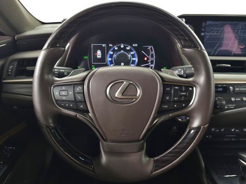 Used 2020 Lexus ES 300h w/ Accessory Package 2 FWD image 18