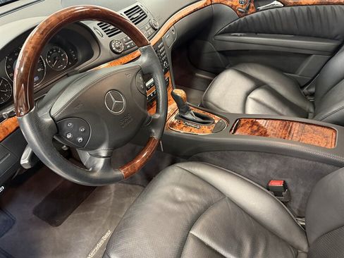 Used 2006 Mercedes-Benz E 350 4MATIC Sedan image 17