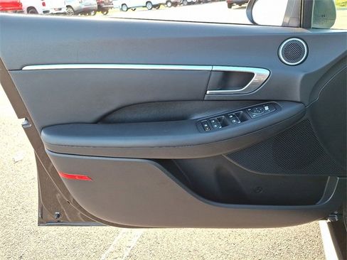 Used 2023 Hyundai Sonata Blue image 12